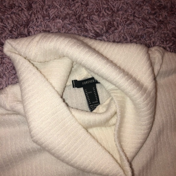 White Turtle Neck Sweater - Picture 2 of 2